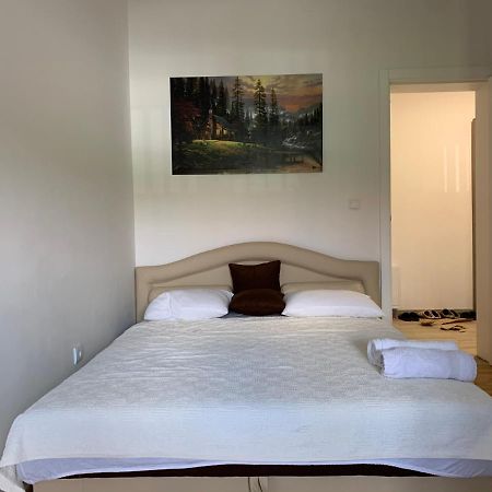 Royal Residence Apartmani Pančevo Eksteriør billede