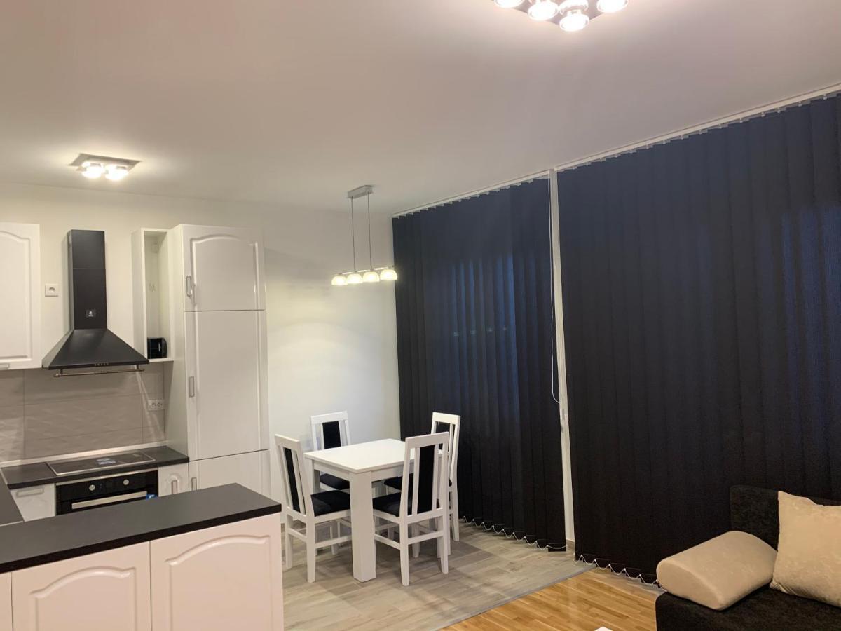 Royal Residence Apartmani Pančevo Eksteriør billede