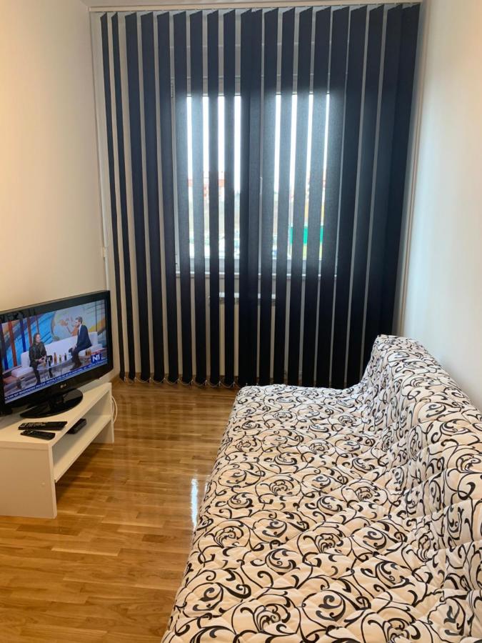 Royal Residence Apartmani Pančevo Eksteriør billede